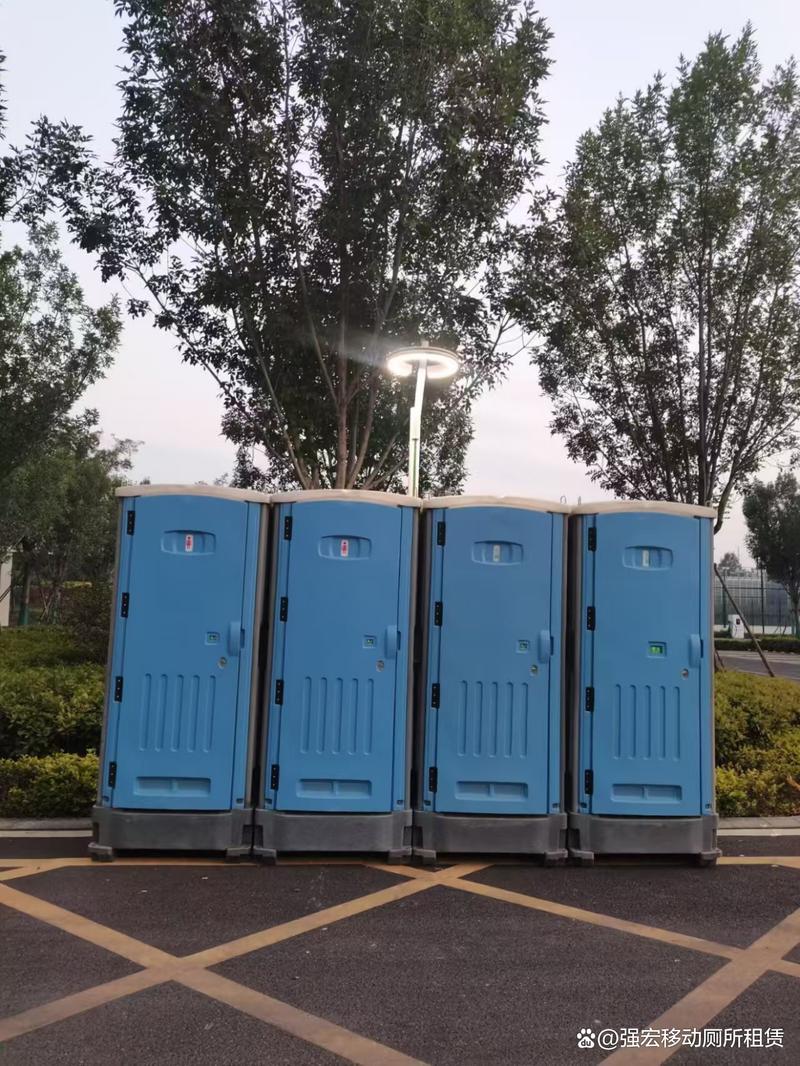 许昌单体移动厕所出租价格指南 费用构成与选择建议
